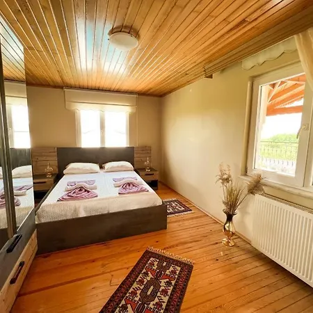 Villa Hotgarden Tatil Villalari Sapanca
