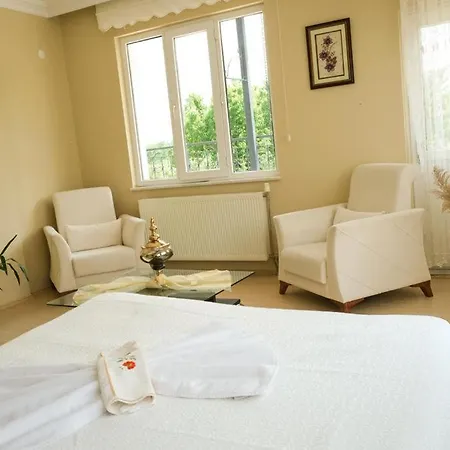 Hotgarden Tatil Villalari Villa